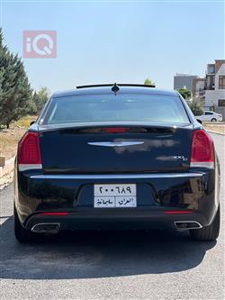 کرایسلەر 300